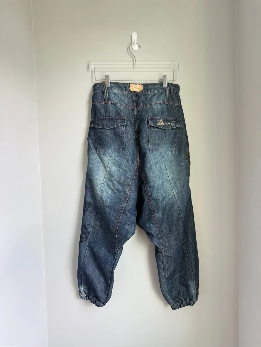 Desigual Harem Jeans Y2K Embroidered Love Floral Baggy Size 28 Medium Wash New - Picture 2 of 9